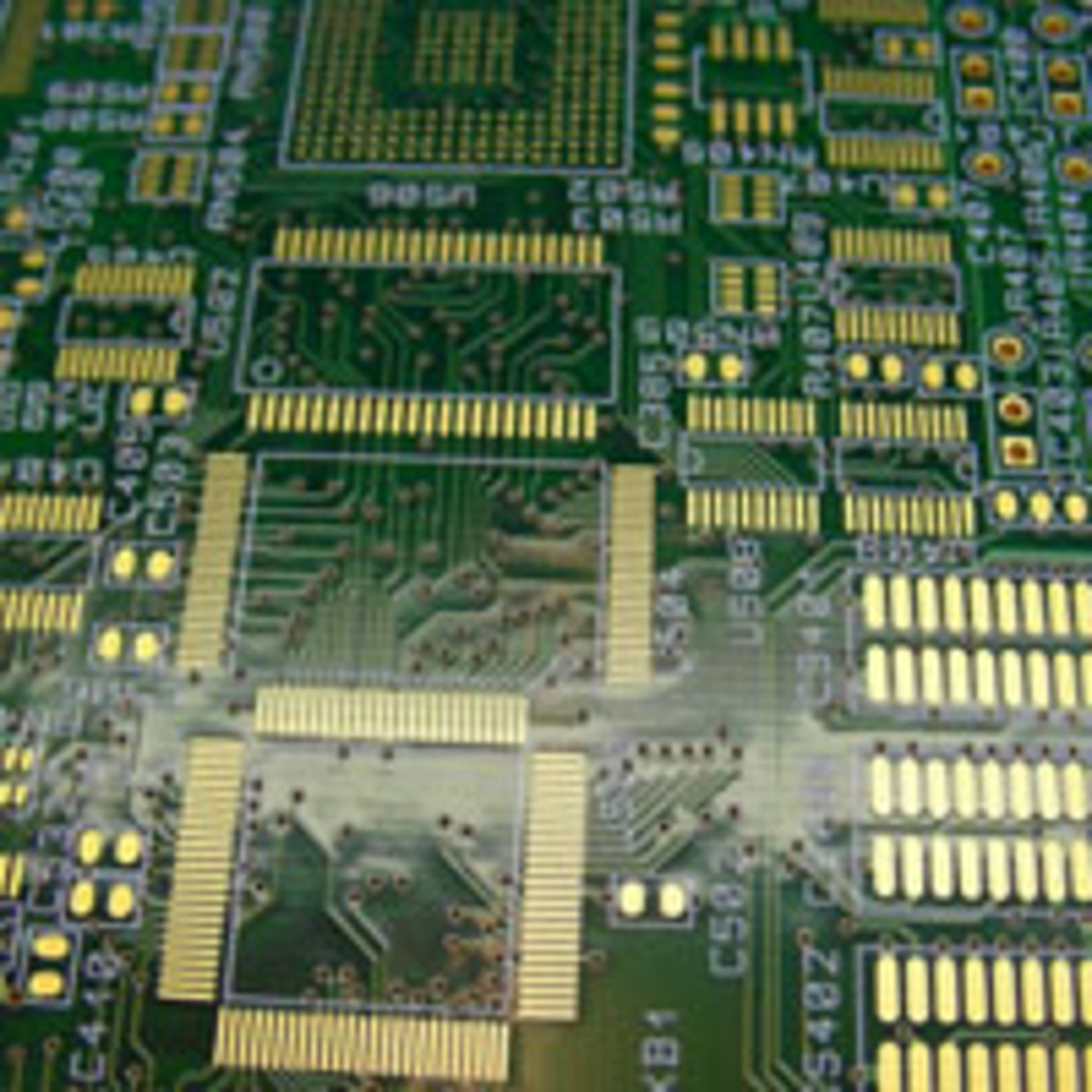 Leiterplattenherstellung / PCB Produktion durch Multi Circuit Boards