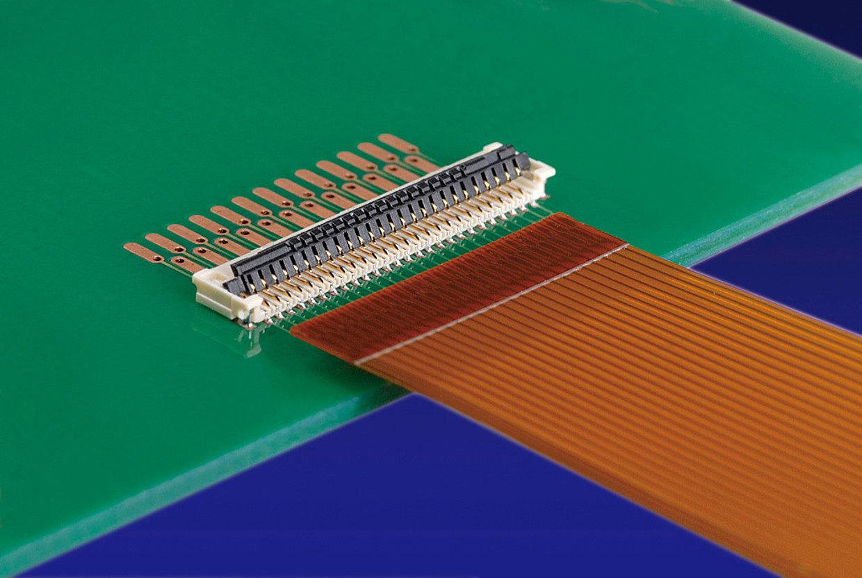 Flexible circuit board with ZIF connector 250µm